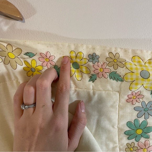 Vintage That's Our Baby Crib Blanket Bedding 32" x 41” Tapestry Bikes, Balloons - Picture 5 of 8